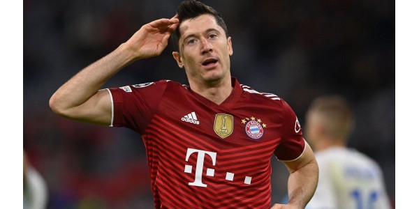 Bayern laat niemand gaan, sterkste spits krijgt schorsing